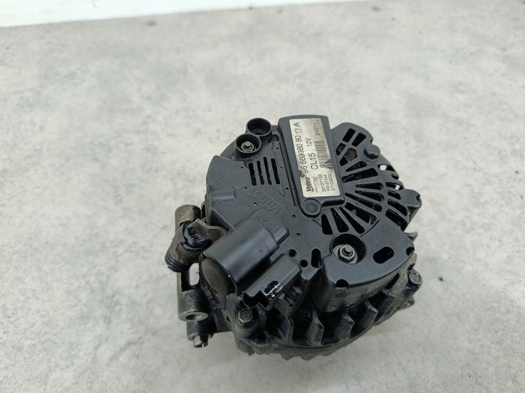 Генератор peugeot 5008 9666998080 2610715b fg15t044 211020021 1.6 thp с Разборки