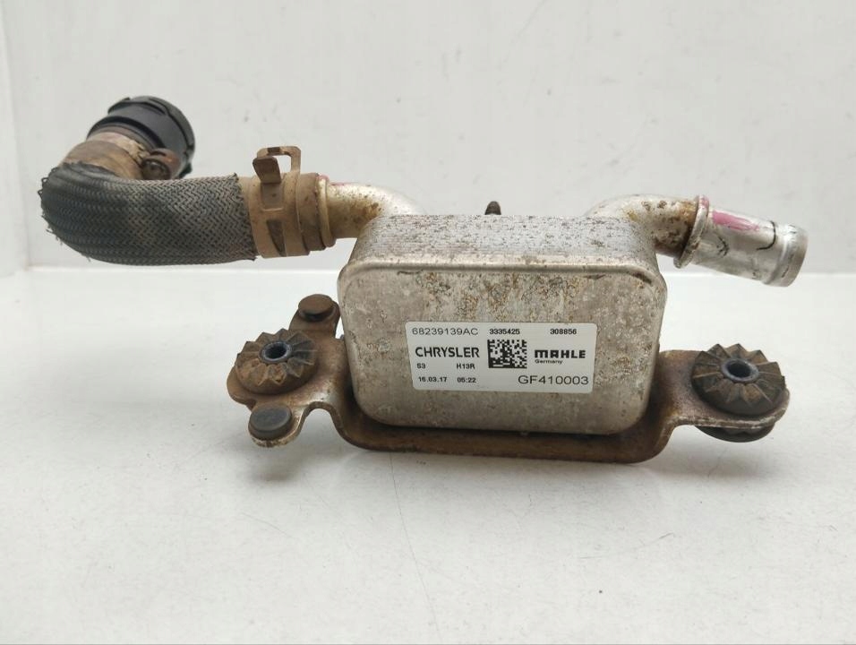 Радиатор масла chrysler pacifica 2018 68239139ac Оригинал