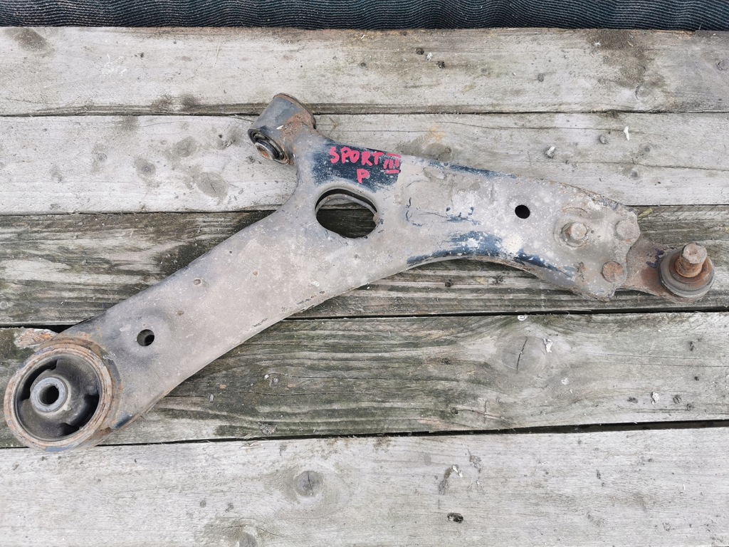 фото №1, Kia sportage iii рычаг правый