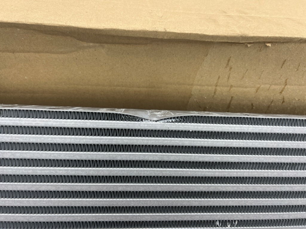 Mercedes w246 w117 w176 інтеркулер радіатор повітря оригінал n Зі Шроту