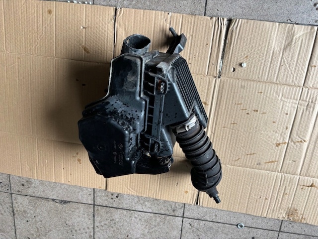 Купить Корпус фильтра воздуха renault twingo iii 2014- 1.0 sce 165009104r