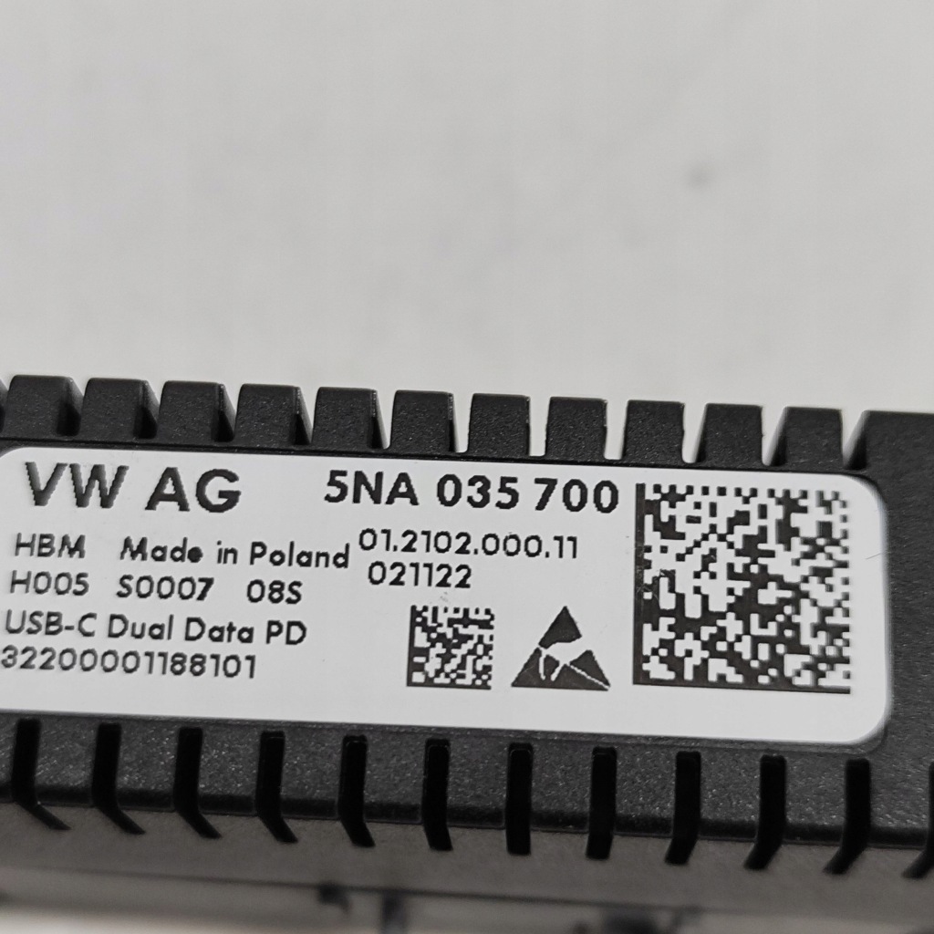 фото №7, Volkswagen arteon 2023 роз'єм / з'єднувач usb