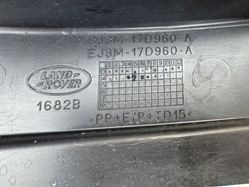 фото №12, Land rover evoque i 1 l538 11r- молдинг бампера правий задня права bj3m-17d960