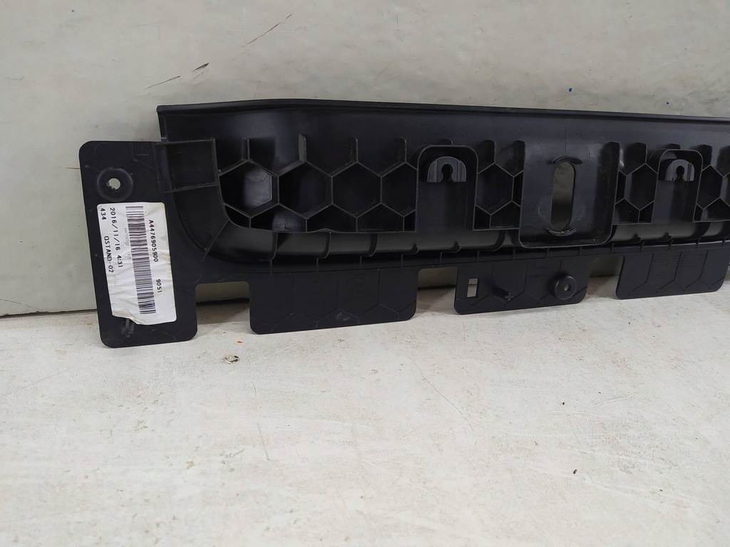 фото №8, Mercedes-benz vito v klasa 447 защита замка поперечина заднего багажника