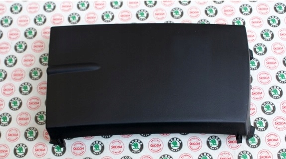 фото №1, Заглушка бампера противотуманной фары felicia felicja st