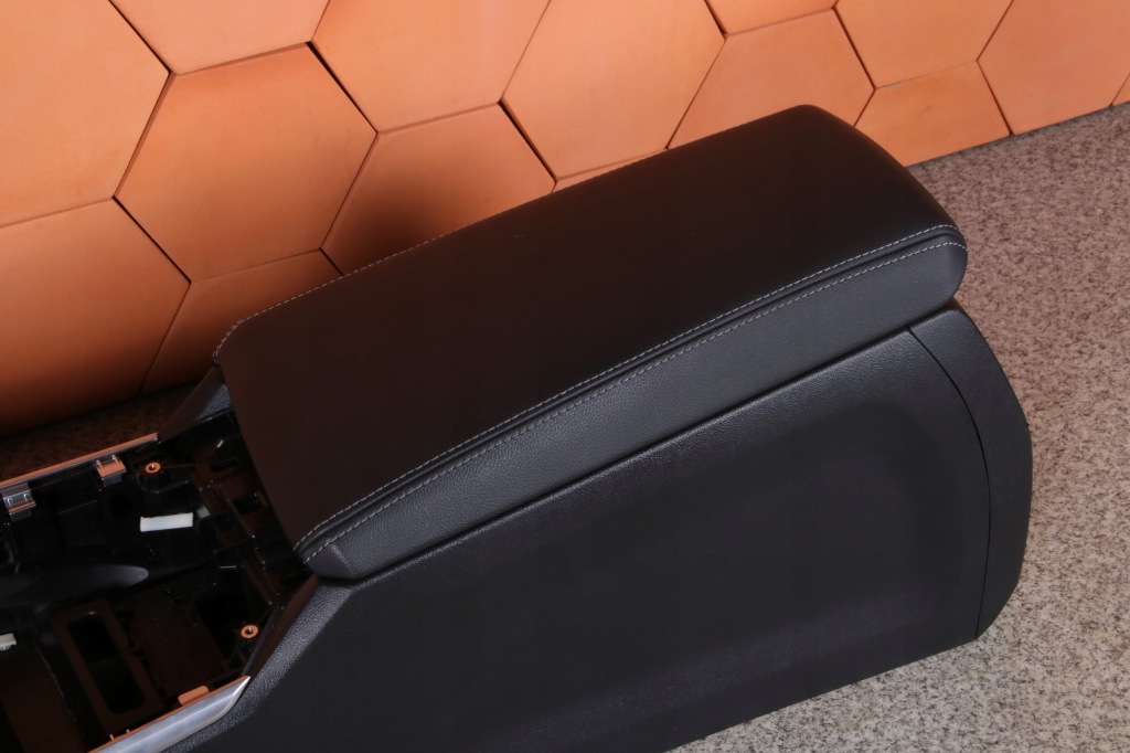 фото №7, Bmw g20 g21 тунель середній підлокітник чорний