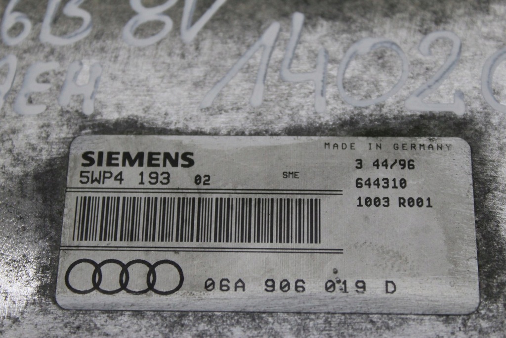 фото №5, Бортовой компьютер двигателя 1.6 8v audi a3 8l aeh