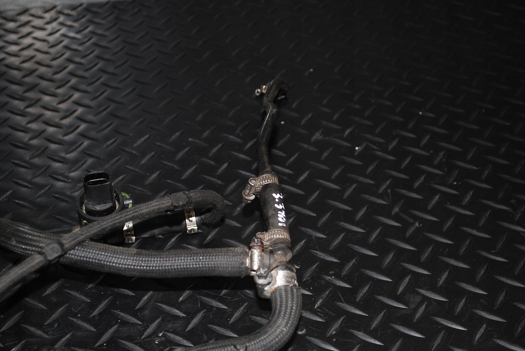 фото №11, Датчик шланг топлива audi a8 d2 3.3 td 038906081