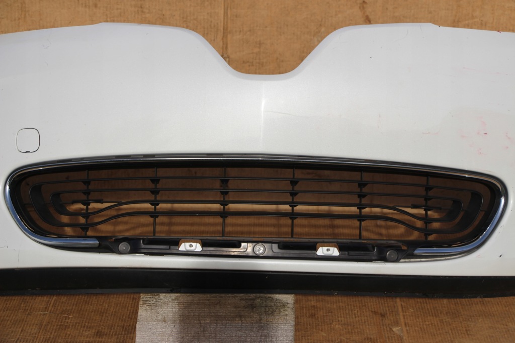 Купить Renault zoe i 2012+ бампер перед передний + решётка средняя хром oryg