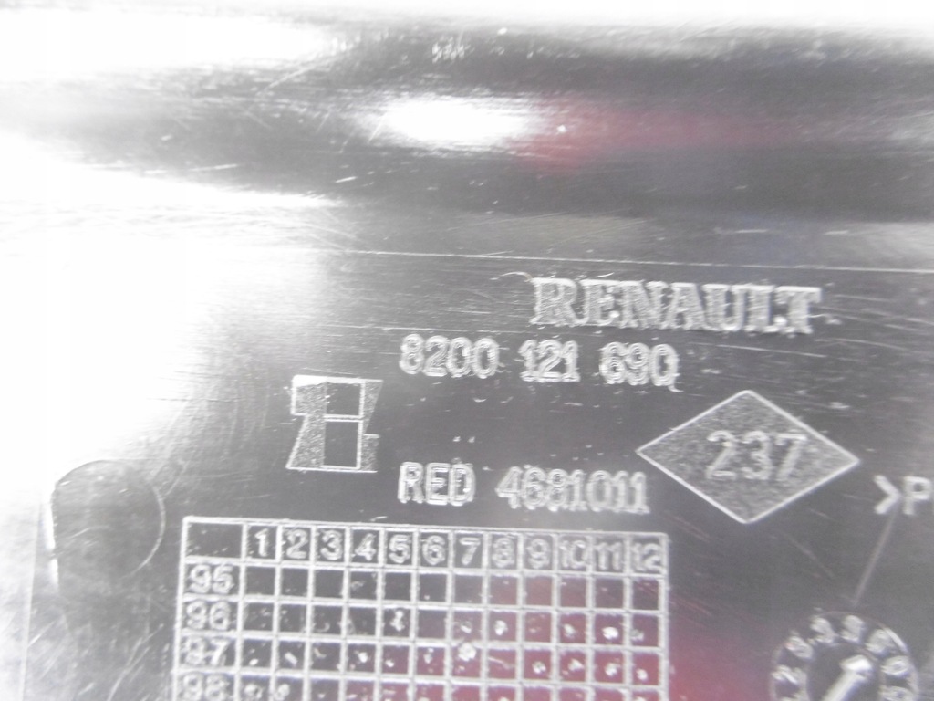 фото №10, Жабо ліва renault master ii 03-10