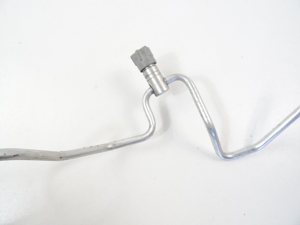 фото №4, Pulsar 1.2 шланг трубка кондиционера 924403zu1a