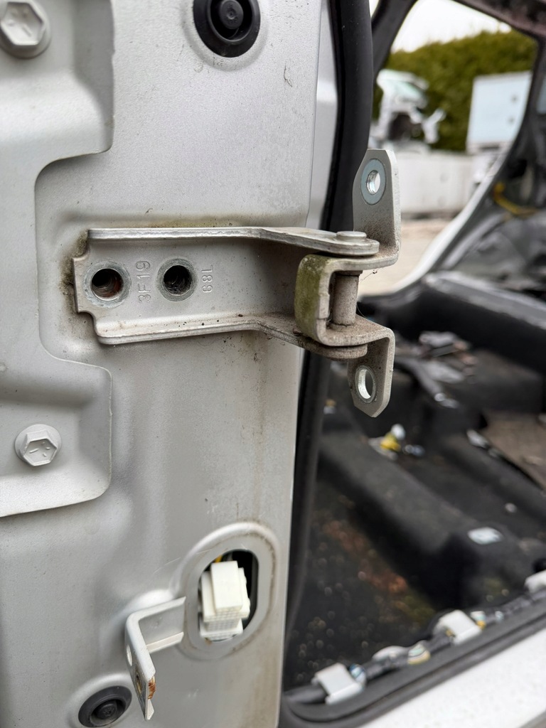 фото №1, Suzuki s cross 14-22 петли петля дверь