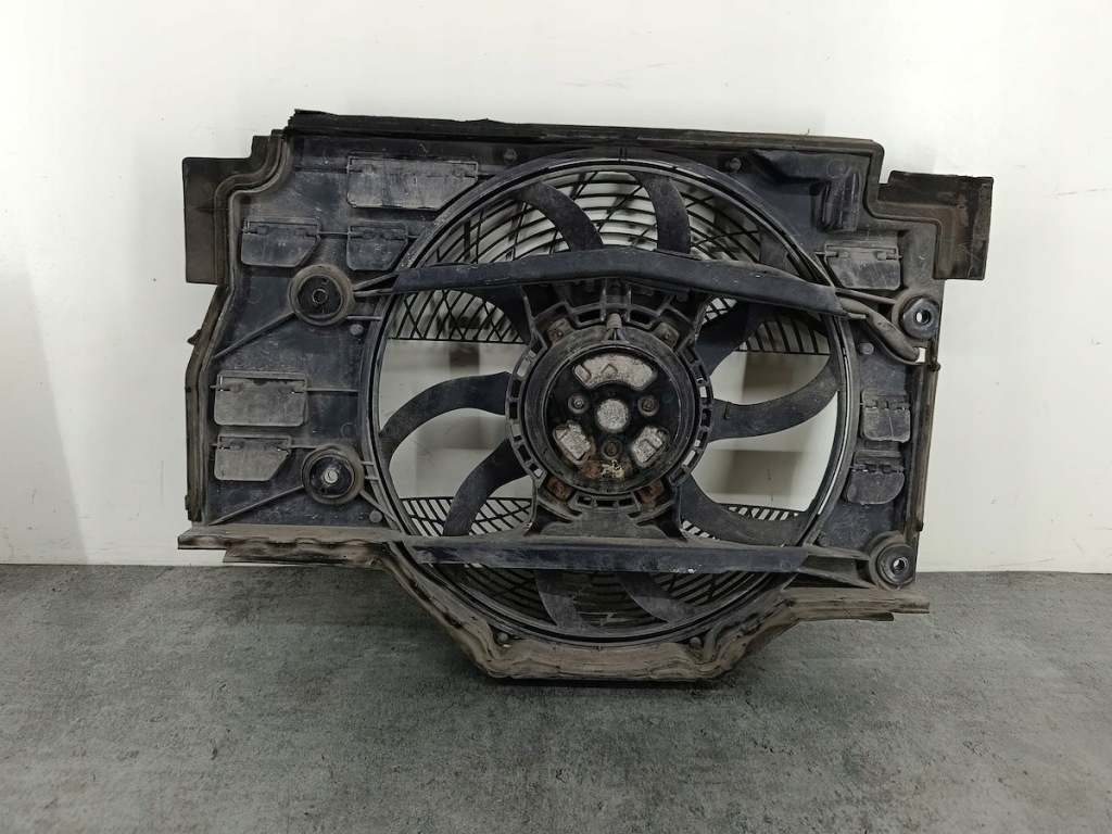 Вентилятор радіатора bmw e39 64546921396 2.5 d 525d Зі Шроту