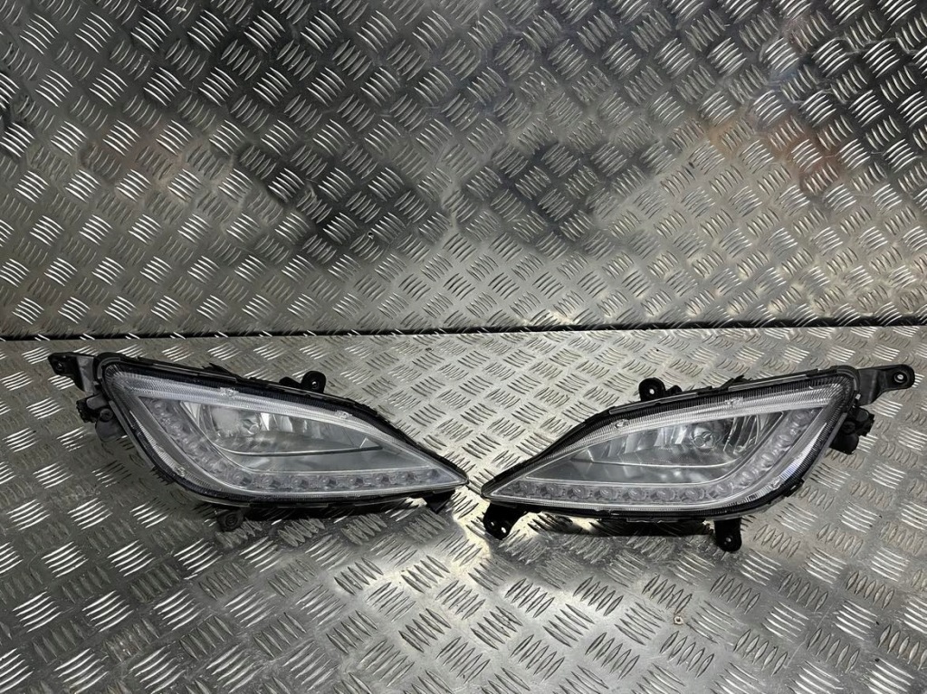 фото №1, Hyundai i30 противотуманная фара led правый i левый j92202-a61
