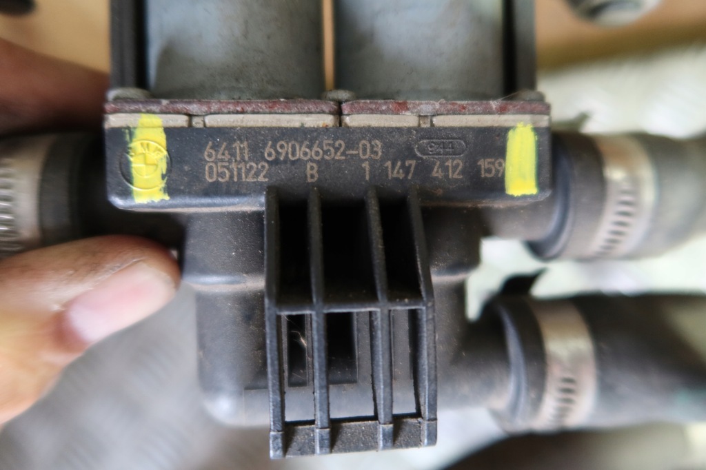 фото №8, Электроклапан отопителя шланги bmw e65 6906652