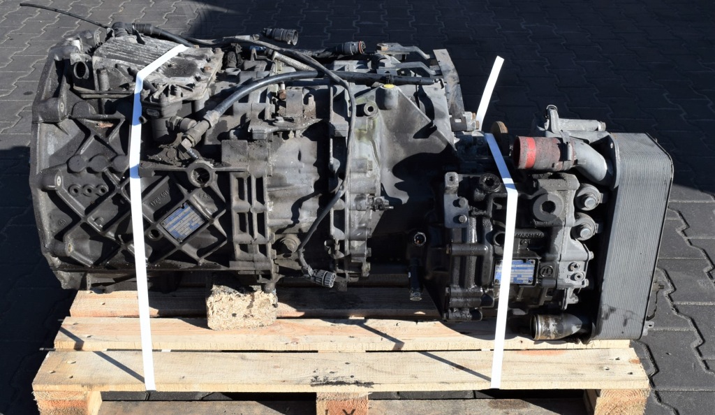 Купити Коробка передач передач daf xf cf zf 12 as 2331 td з intar