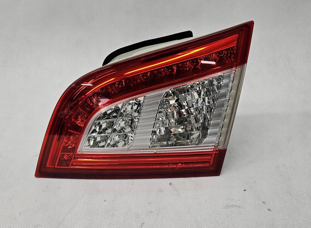 фото №1, Peugeot 308 1 i sw kombi лампа задняя правая led крышки