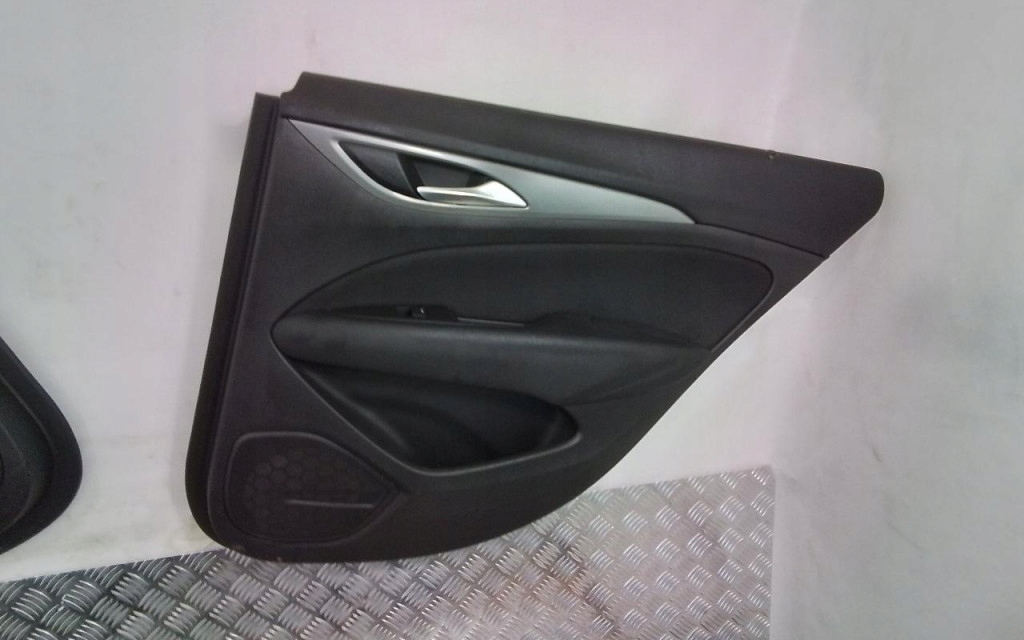 фото №5, Opel insignia b kombi обивка дверь