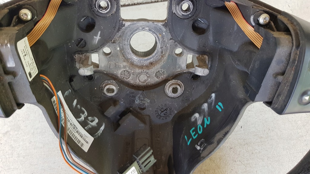 фото №9, Воздуховод кожа seat leon ii