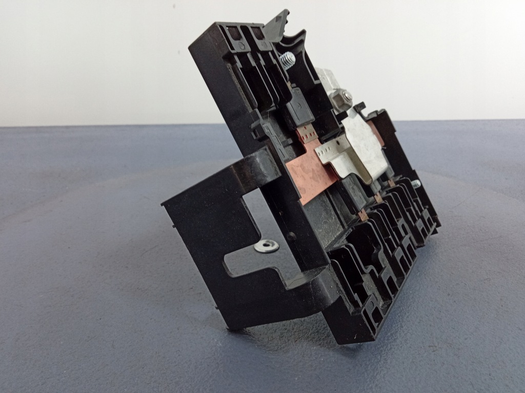 фото №2, Bmw x3 f25 f26 розподільник напруги клема plus