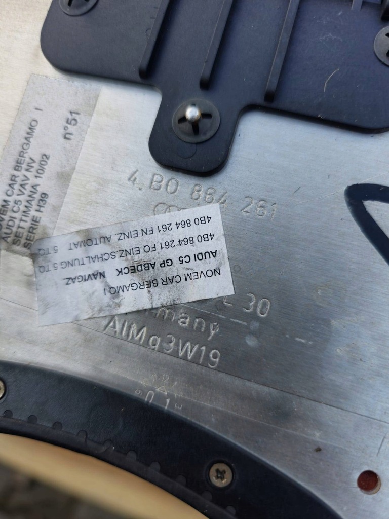 фото №5, Audi a6 c5 рамка домкрата передач dekor drewno 4b0864261