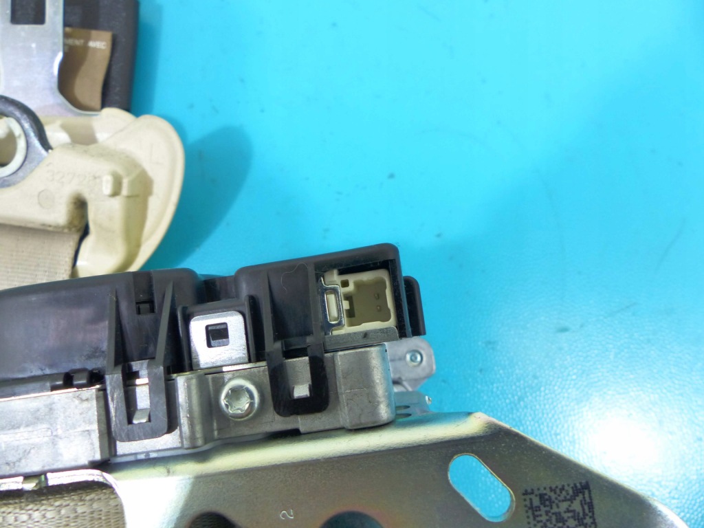 Ремінь лівий перед lexus ls iv ls600h європа Оригінал