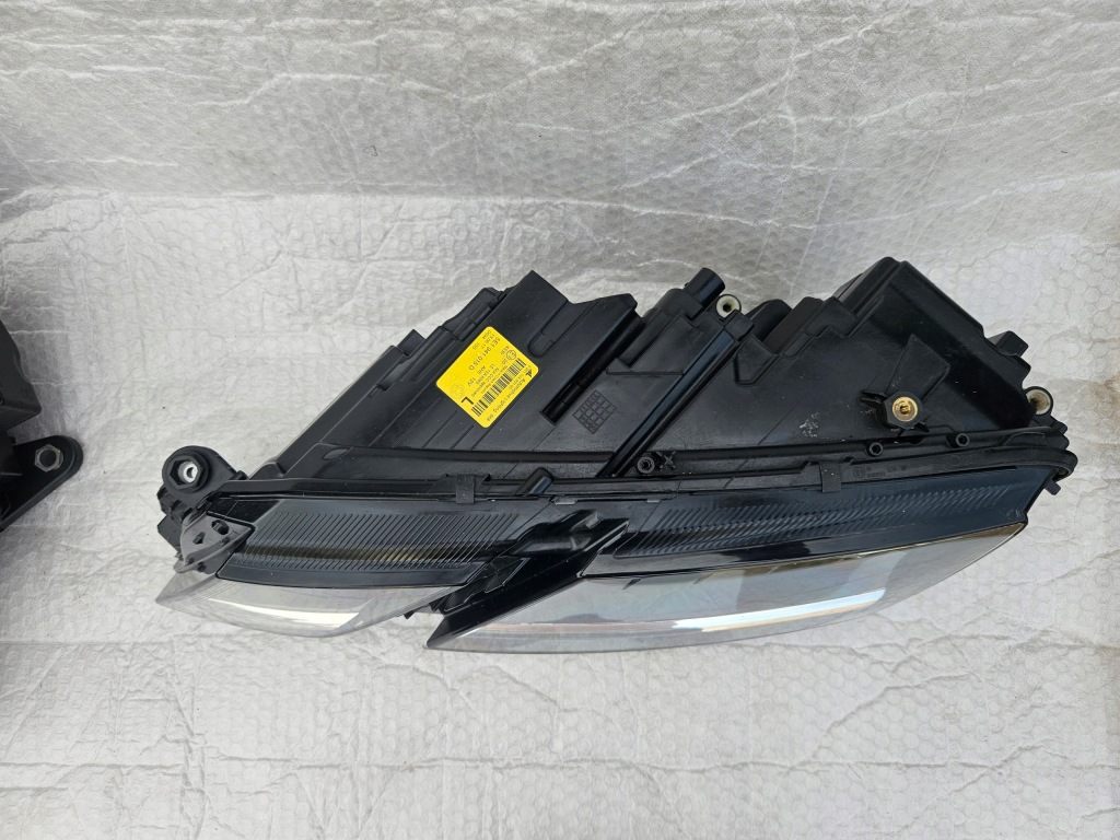 Skoda octavia 5e1 рестайлінг  фара перед права або ліва full led комплектна Ціна