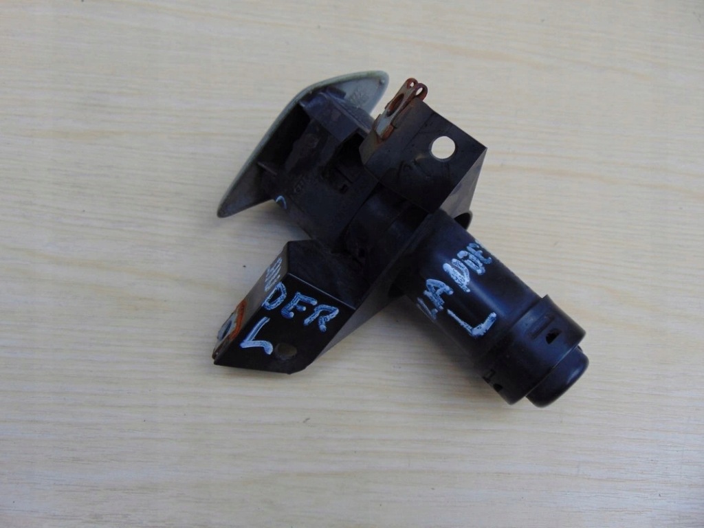 фото №2, Омыватель заглушка лампы левый outlander i lift