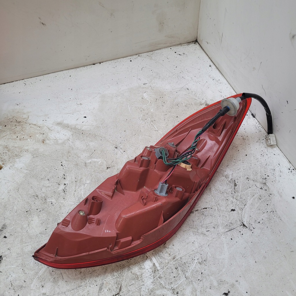 фото №9, Лампа права задня mazda ii 2 de