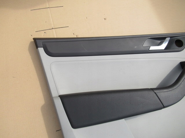 фото №2, Обшивка обивка дверь левый перед skoda rapid