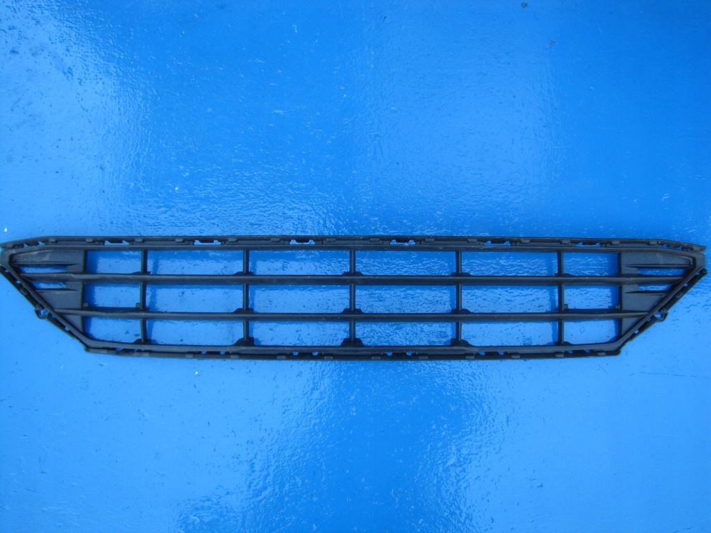 фото №1, Volvo xc60 ii - решітка передній бампера перед