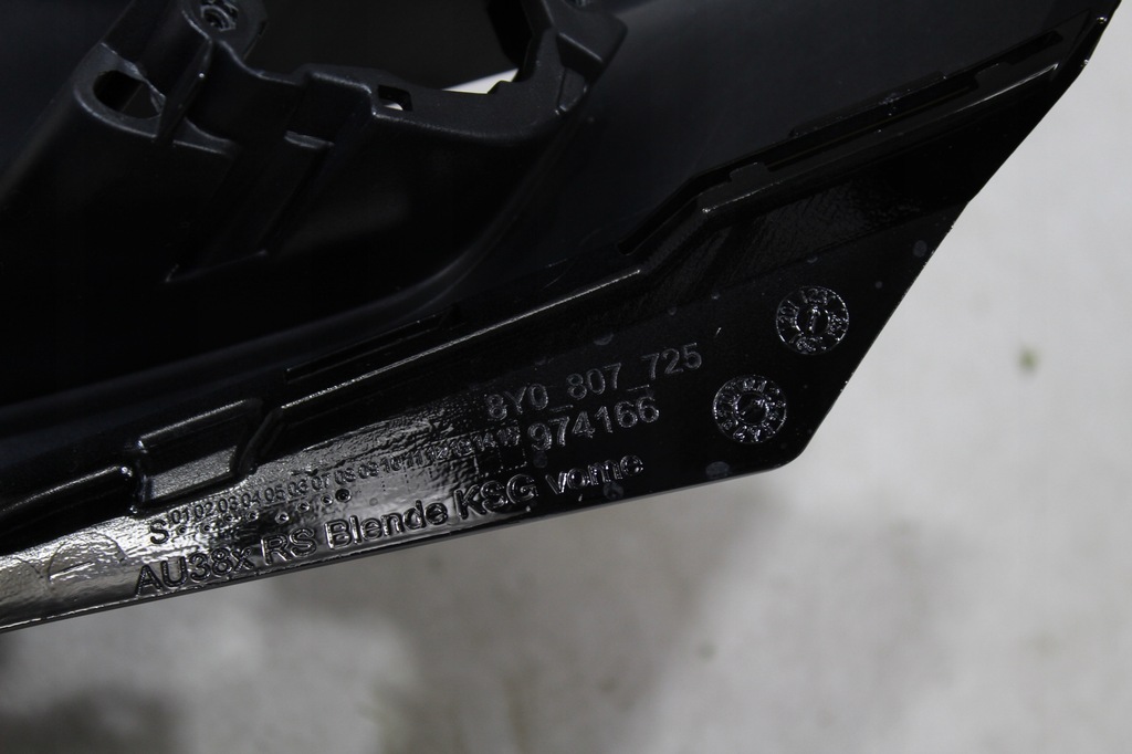 фото №12, Audi rs3 8y молдинг рамка решётка решетка 8y0807725