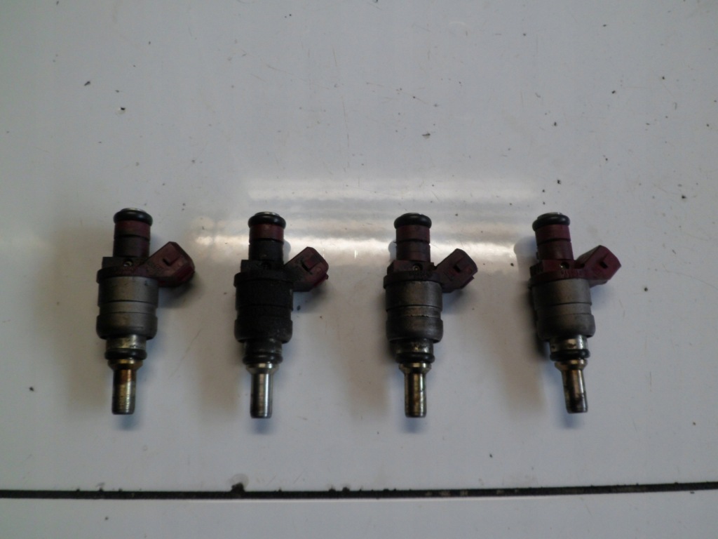 фото №1, Mercedes w203 1.8k форсунка a2710780023