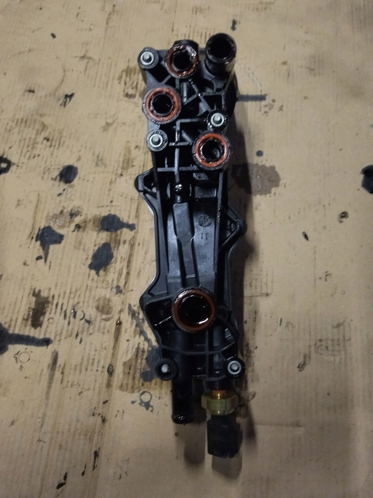 Obudkowa фильтра масла - jeep 3.2 l v6 | 68105583ac Недорого