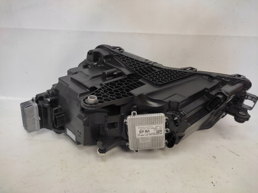 Skoda superb 3 рестайлінг  3v1 фара правий перед full led 2019- Київ