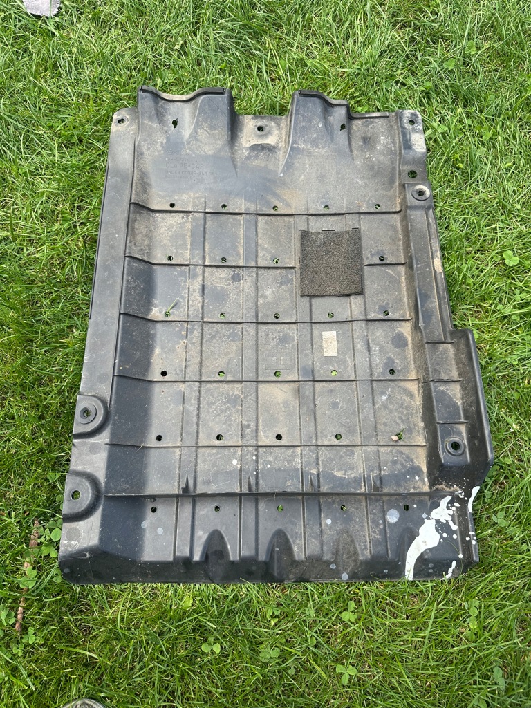 фото №1, Kia sportage iv защита нижняя подвеска левая 84137-f1500