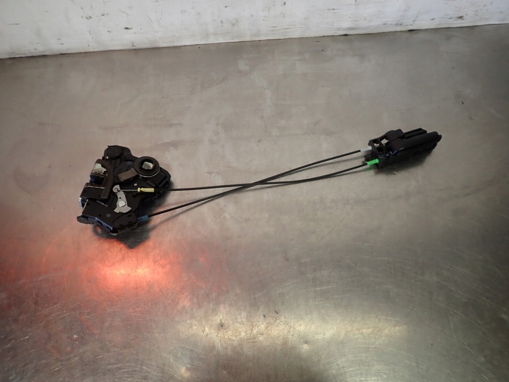 фото №1, Замок левый перед дверь subaru justy iv