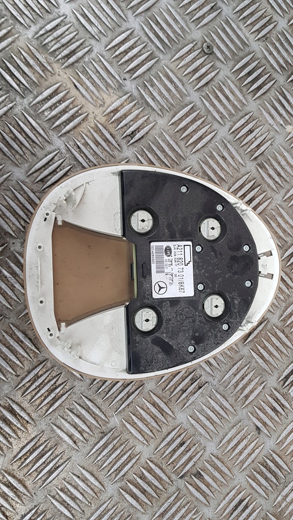 фото №8, Mercedes w211 освещение кабины задняя лампа a2118207301