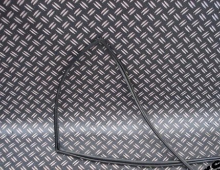 фото №1, Lexus rx 300 350 400h прокладка ліва задня двері