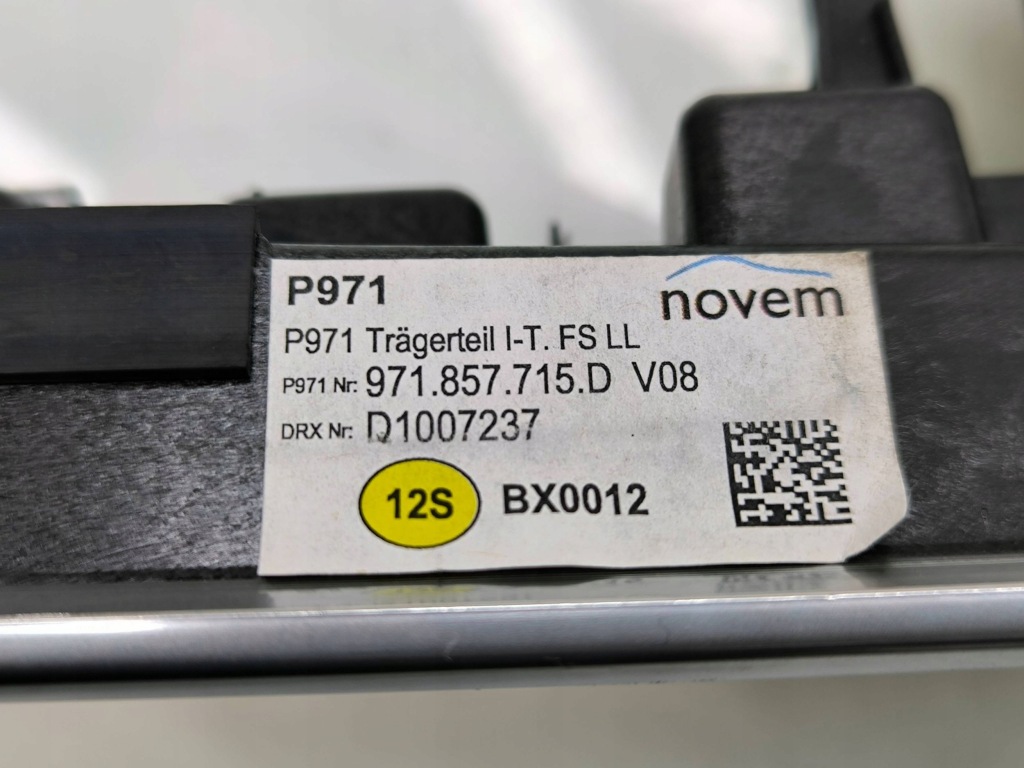 Купить Porsche panamera 2018 левая сторона боковое  решётка обдув панели приборной панели