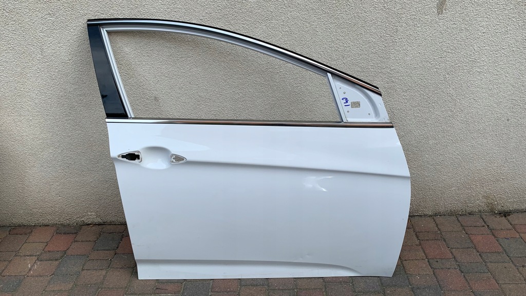 фото №1, Hyundai i40 передні праве двері