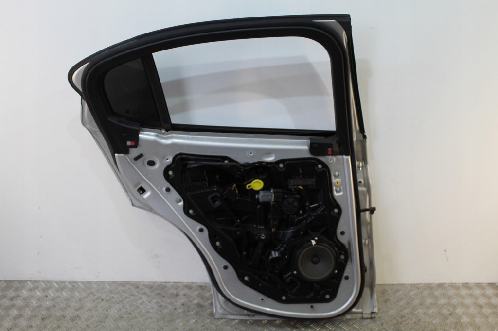 фото №3, Двері лівий задня задні stelvio