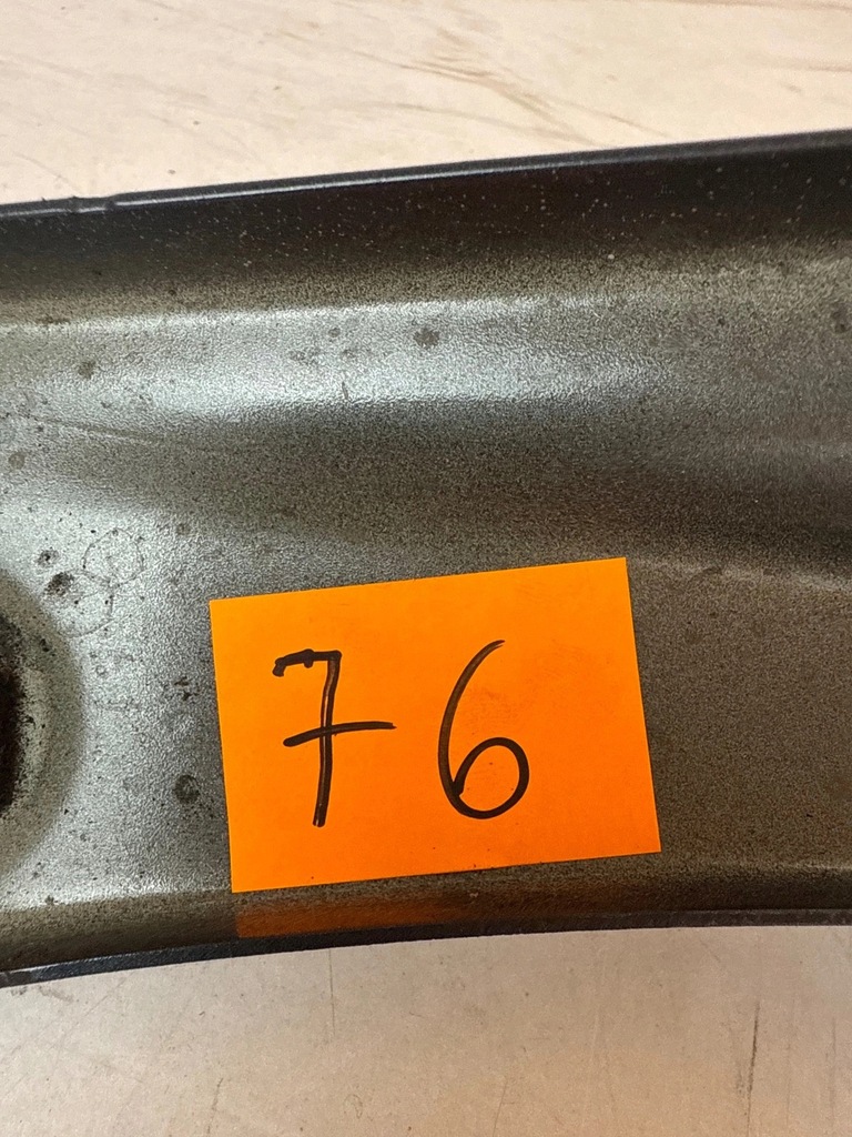 фото №9, Кронштейн кронштейн крыла левая skoda octavia iii