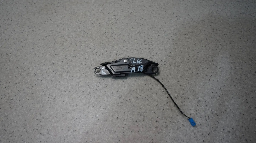 фото №1, Замок засов крыша a1727900177 mercedes slk w172 r172