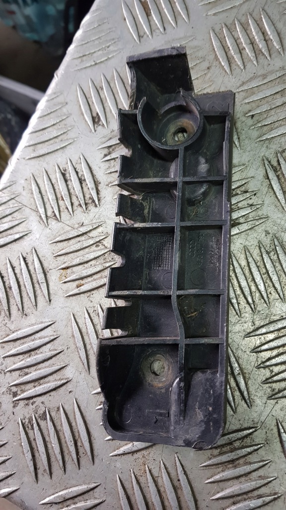 фото №11, Audi a4 b6 напрямна бампера перед лівий lub правий 8e0807284a 8e0807283a