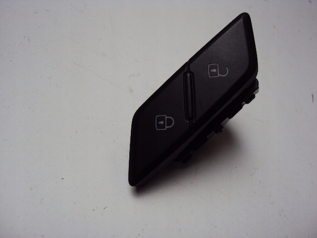 фото №1, Панель замка audi a1 ii 82a 19-