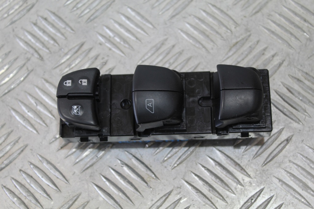 фото №1, Переключатель окон левый перед alaskan