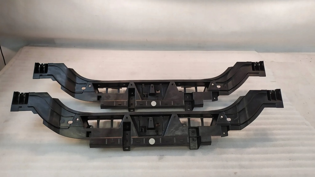 фото №8, Напрямна підсилювач бампера задній porsche panamera 970