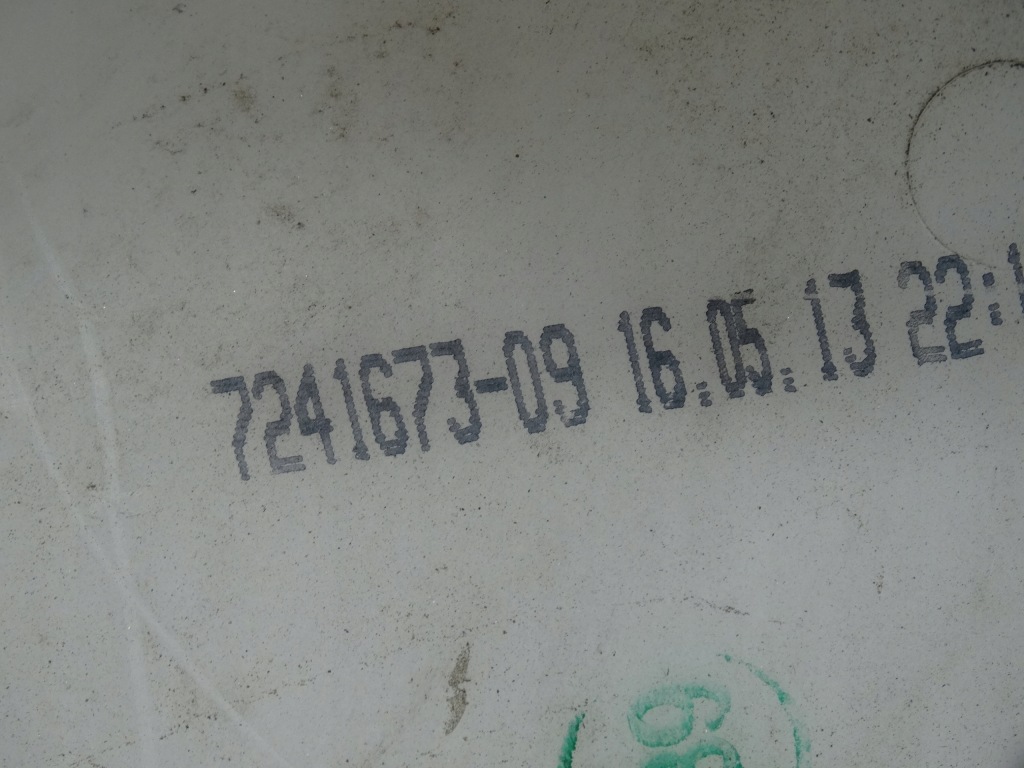 Бачок омывателя bmw 1 f20 2013r. 7241673-09 с Разборки