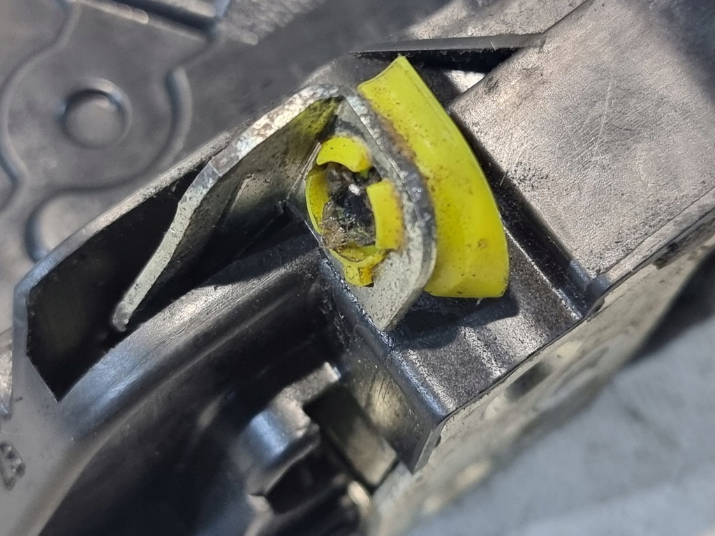 фото №10, Замок дверь левый перед toyota prius ii 08r